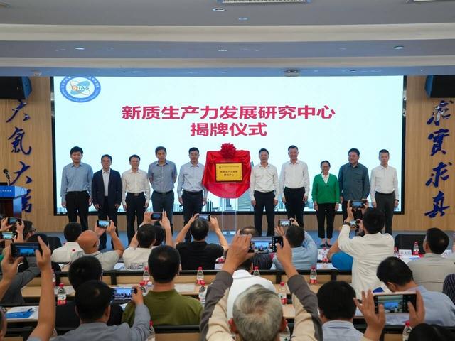 电子科技大学毕业证(电子科技大学毕业证书封面)
