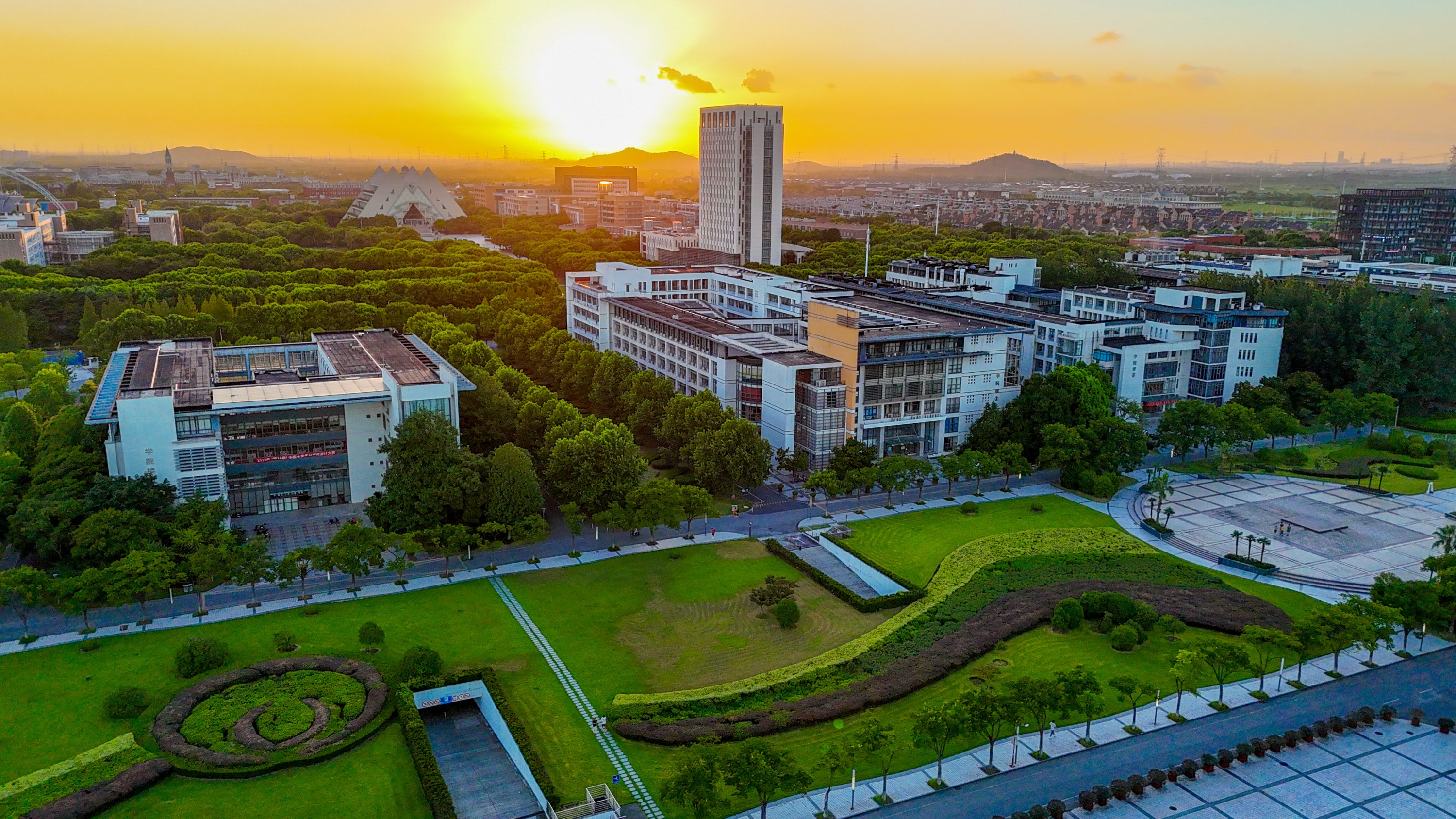 东华大学研究生